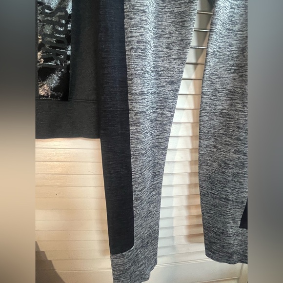 Victoria's Secret Hoodie and jogger pants outfit sm/ lg - Picture 6 of 16